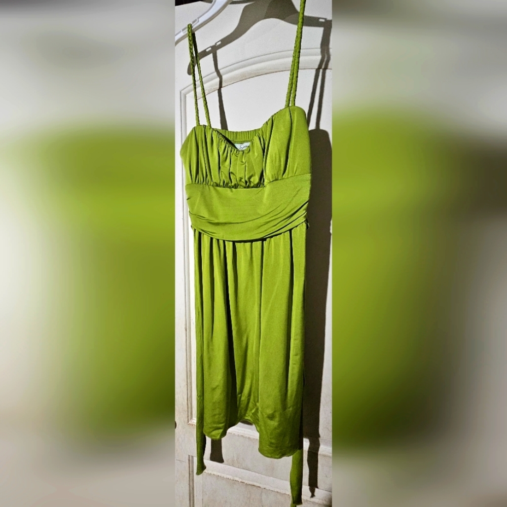 Speechless green baby doll dress (m)